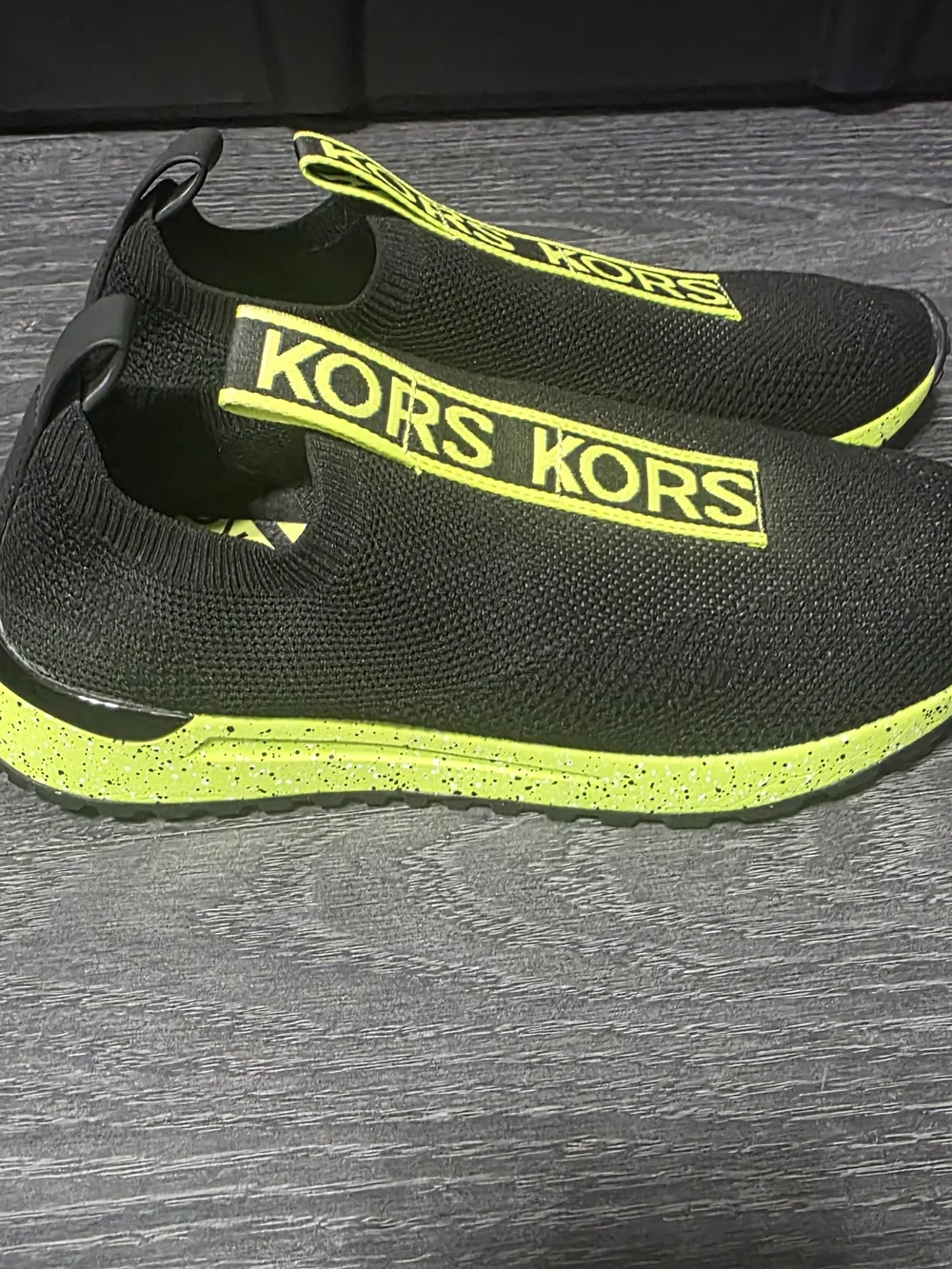 Michael Kors Miles Stretch Knit Slip-On Sneakers 8.5